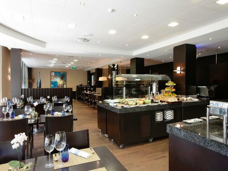 Hotel NH Amsterdam Schiphol Airport