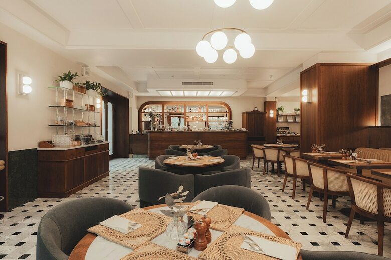 Hotel Club