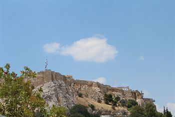 Nefeli Hotel