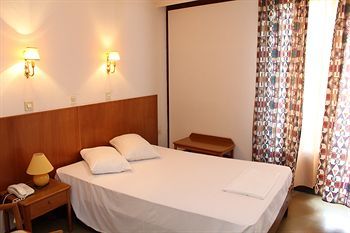 Nefeli Hotel