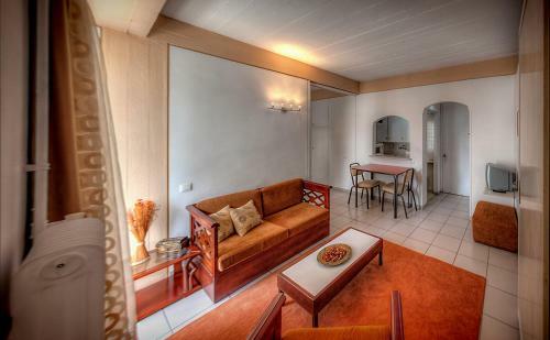 Zina Hotel Apartments