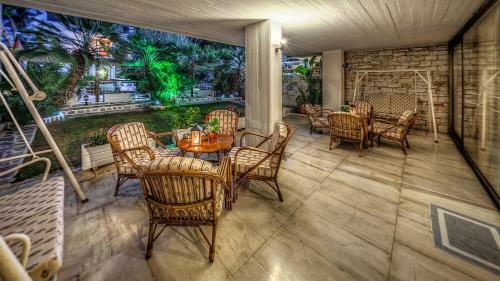 Zina Hotel Apartments