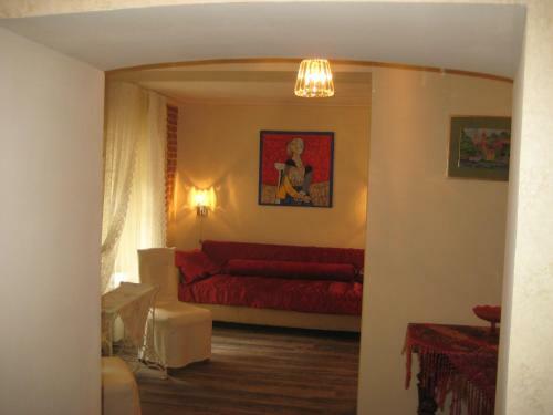 Art Apartments