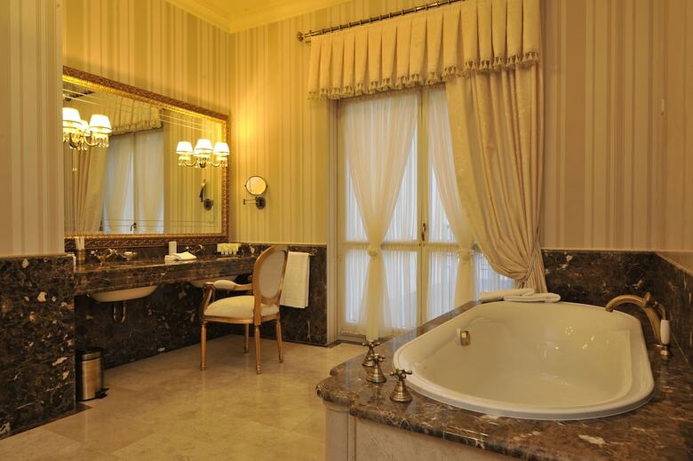 Nobilis Hotel
