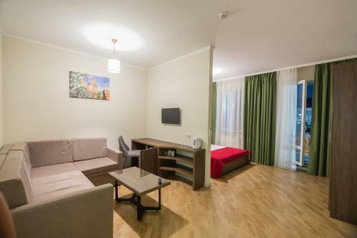 Hotel Pivdenniy