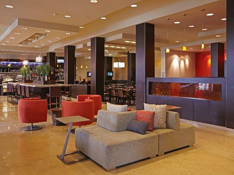 Hotel Courtyard Mission Valley