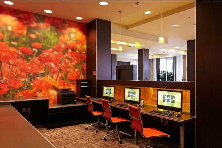 Hotel Courtyard Mission Valley