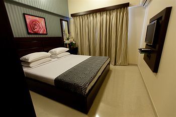 Apartamentos Lalco Residency