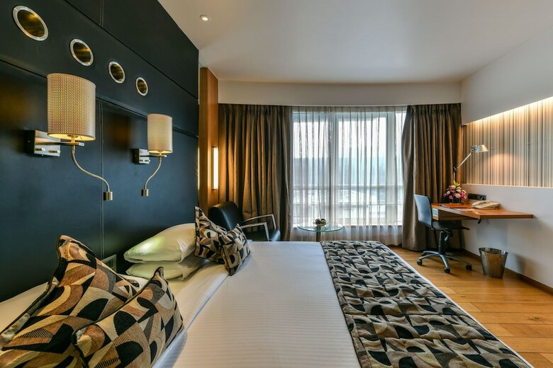 Hotel The Regale By Tunga