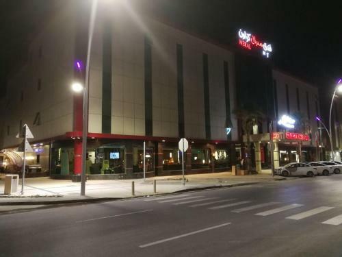 Meral Crown Hotel