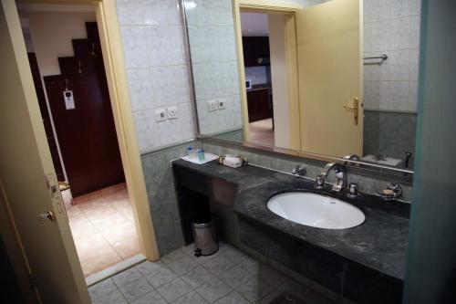 Apartamento Al Diafah Hotel Suites