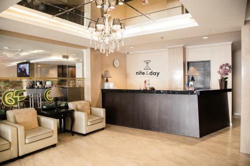 Glassio Hotel Roxy, Jakarta