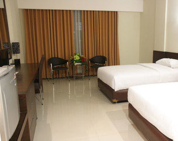 Bamboo Inn Hotel & Cafe