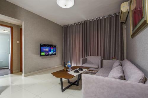 Aparthotel Estay Apartments