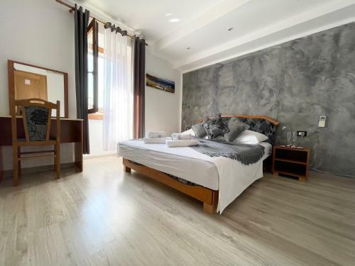 Hostal Rooms Valentino