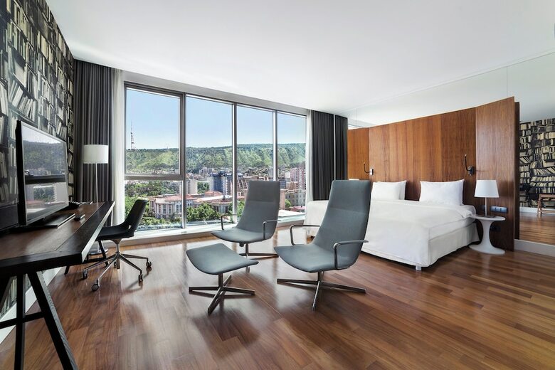 Hotel Holiday Inn Tbilisi