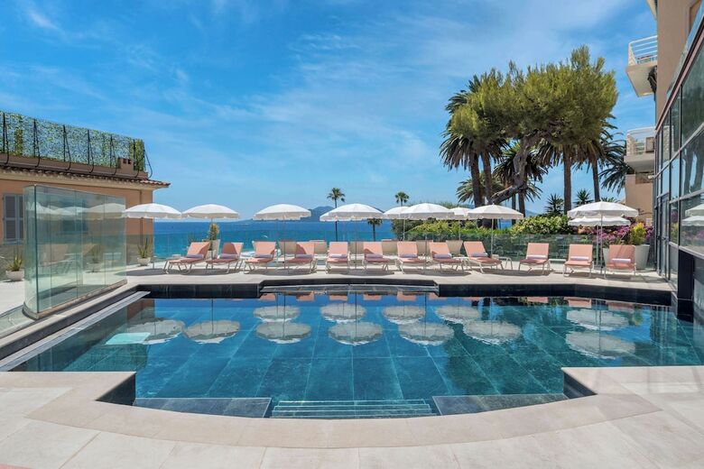 Le Radisson Blu 1835 Hotel & Thalasso