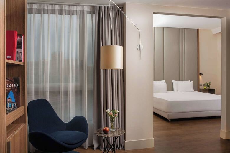 Hotel NH Bologna de La Gare
