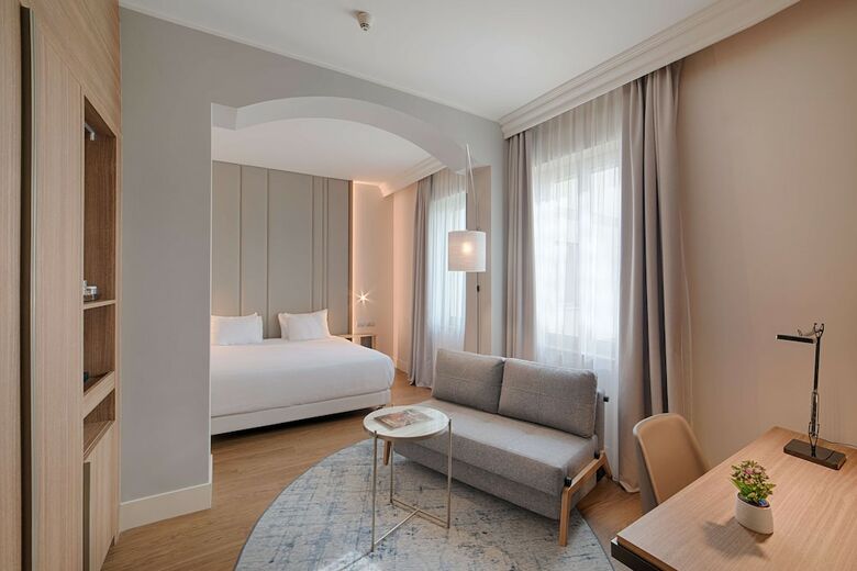 Hotel NH Bologna de La Gare