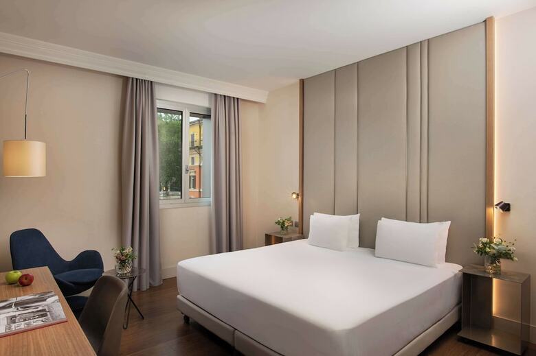 Hotel NH Bologna de La Gare
