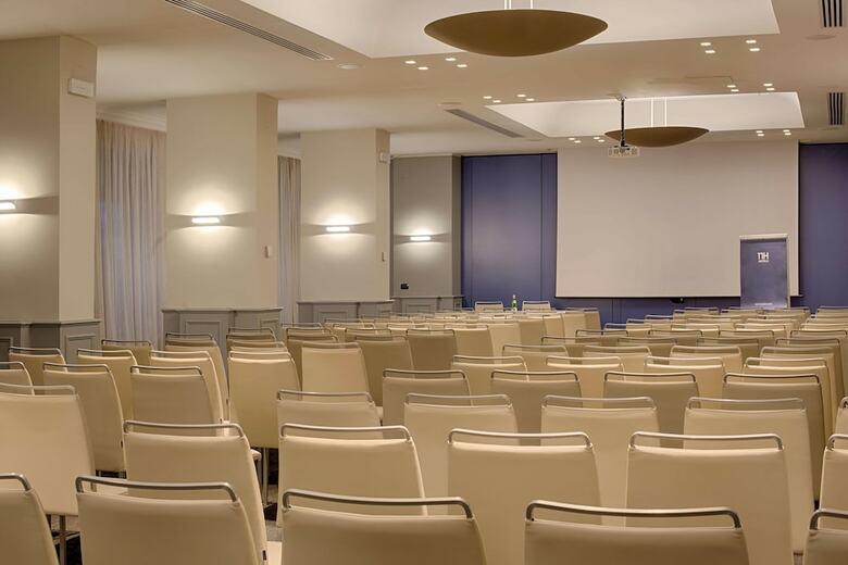 Hotel NH Bologna de La Gare