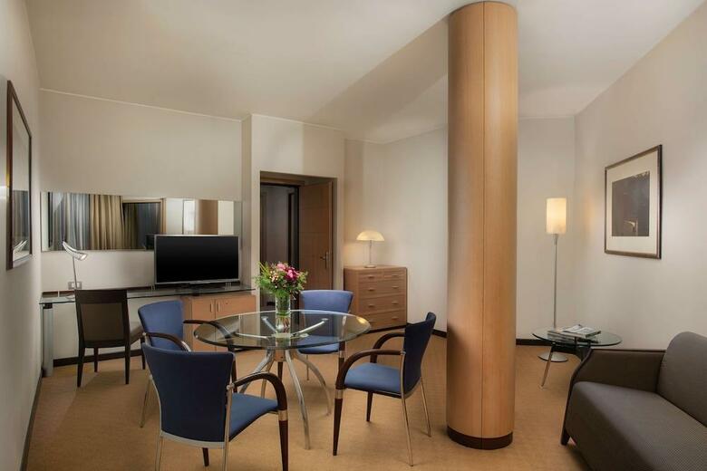 Hotel NH Bologna Villanova
