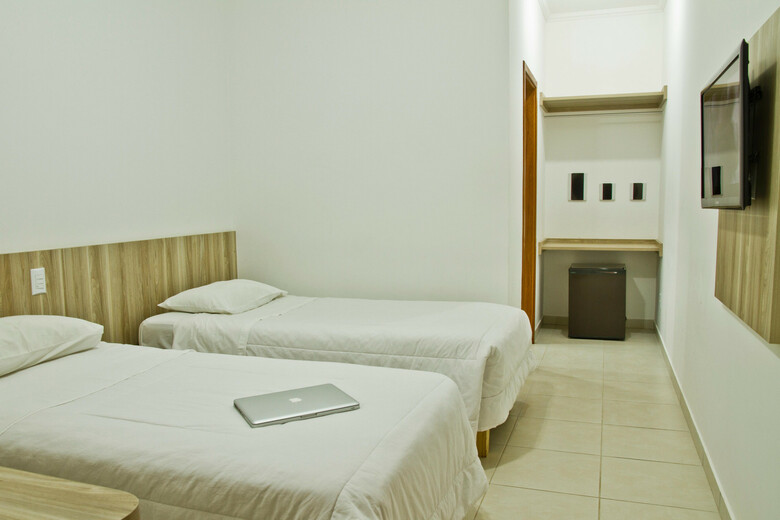 Eden Park Hotel