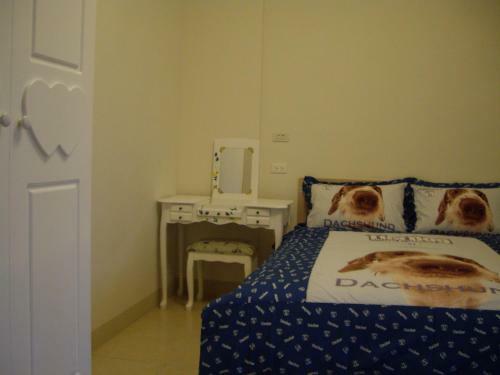 Bed & Breakfast Travelers Home
