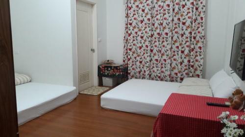 Bed & Breakfast Travelers Home