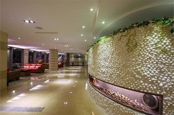 Mola Mola Four Seasons Hotel
