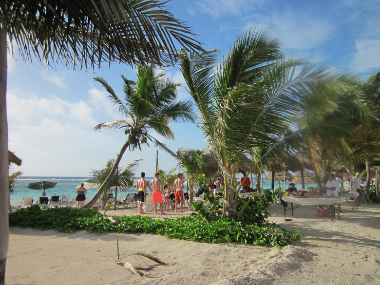 Hostal Jardin Mahahual