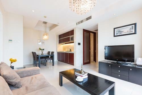 Binjiang Seven Service Apartment