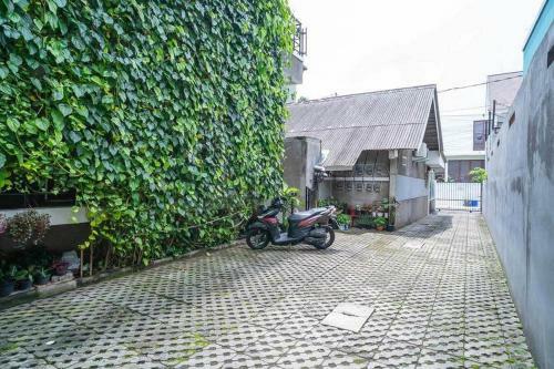 Hotel Koolkost Near Pasar Slipi Jaya