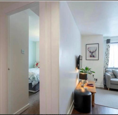 Smart 2 Bed Apartment Edinburgh City Centre Old To