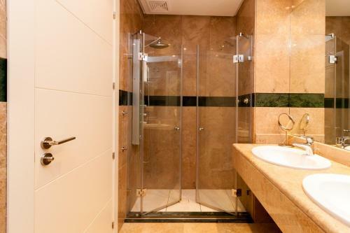 Vista Real Apartment By Ghr Rentals