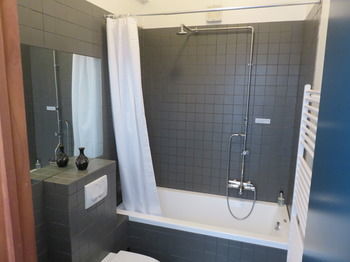 Luna Hotel Apartments
