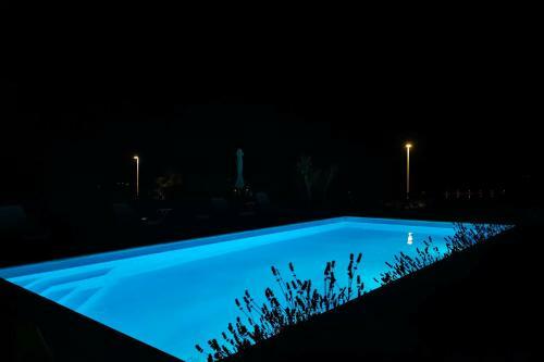 Hostal Anifil Pool Apartments
