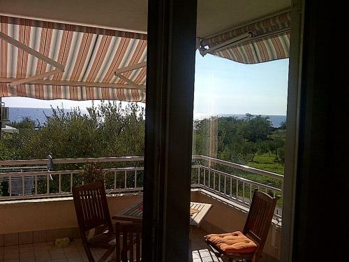 Sea View Apartment Next To A Meadow