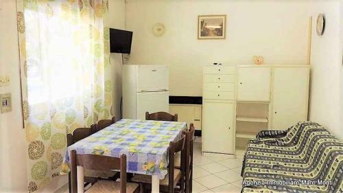 Apartment In Rosolina Mare 24989