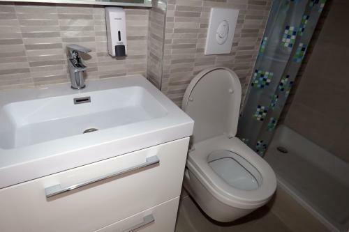 Hostal Lux Dalmatia I & R