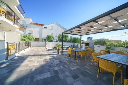 Apartamento Viaadria Residence