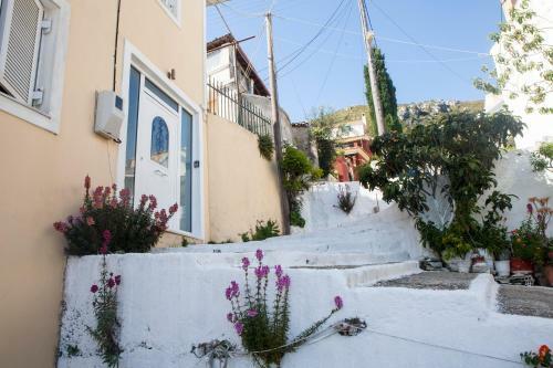 Family House In Lakones