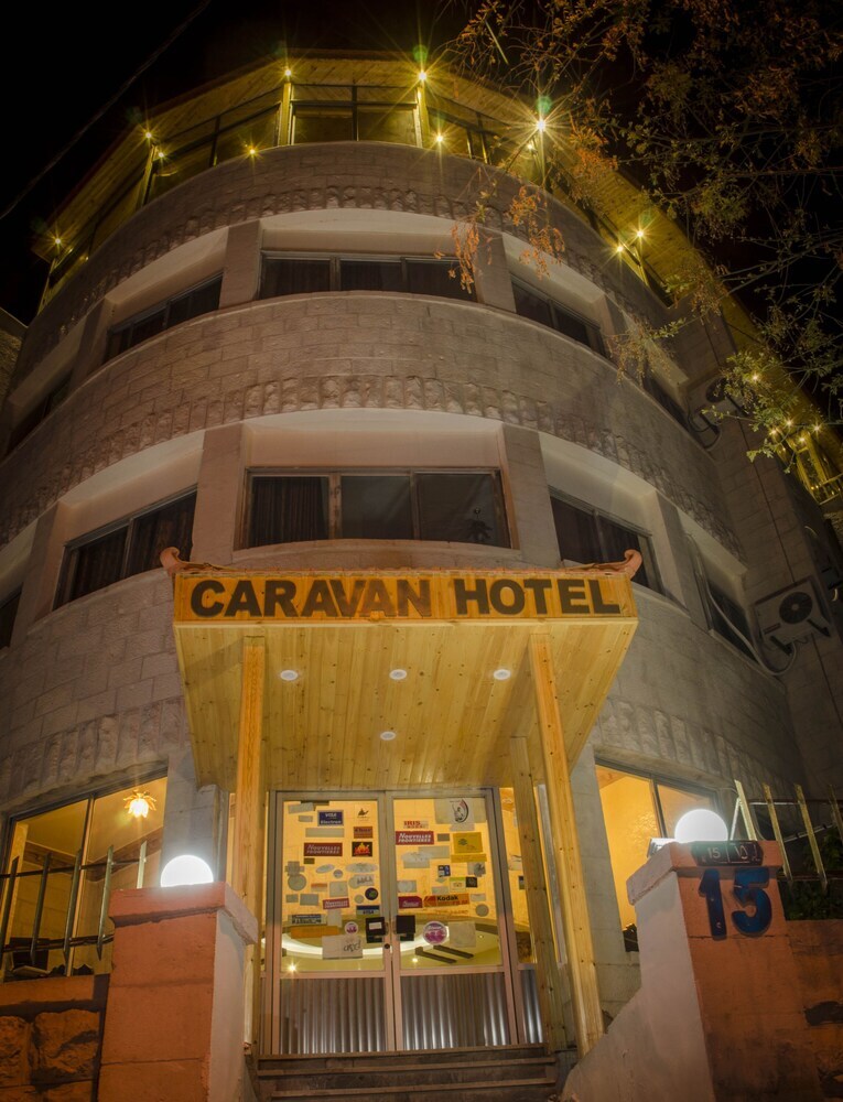 Caravan Hotel
