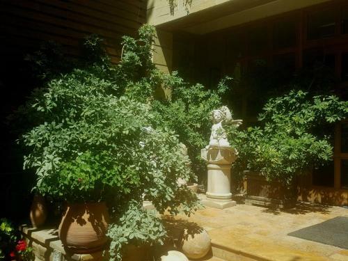 Hisham Hotel
