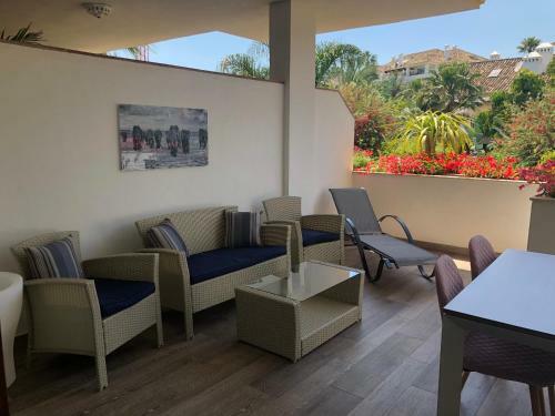Luxury Apartment At Lomas Del Rey, Puente Romano
