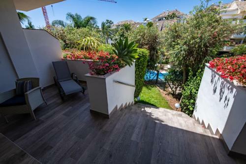 Luxury Apartment At Lomas Del Rey, Puente Romano
