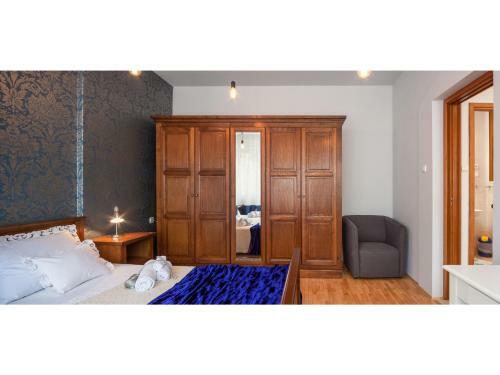 Blue Pearl Apartment