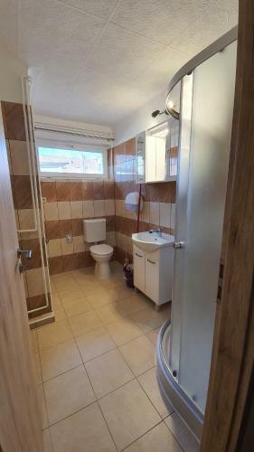 Apartamento Family Friendly Gy�l
