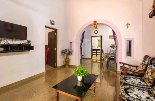 Hotel Infinity Lake View 6bhk Bungalow With Private Pool