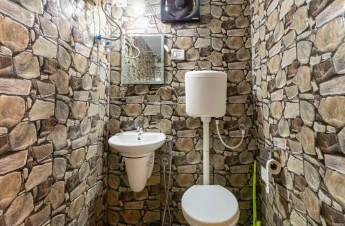 Hotel Infinity Lake View 6bhk Bungalow With Private Pool